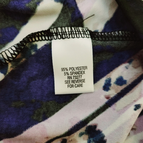 Dana Buckman XL Ladies V-neck Top - Picture 8 of 9